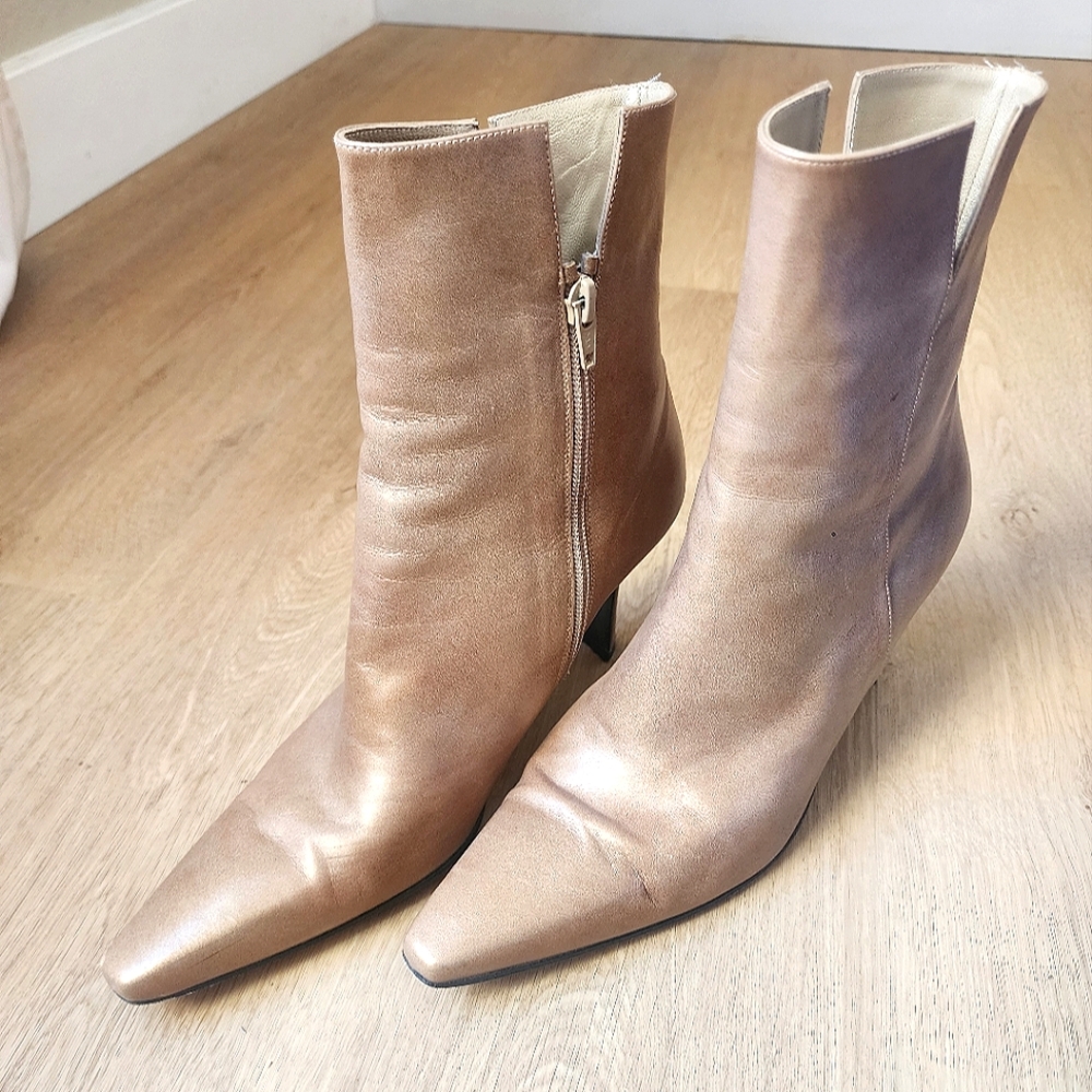 Stuart Weitzman Lust Gold Ankle Boots size 10